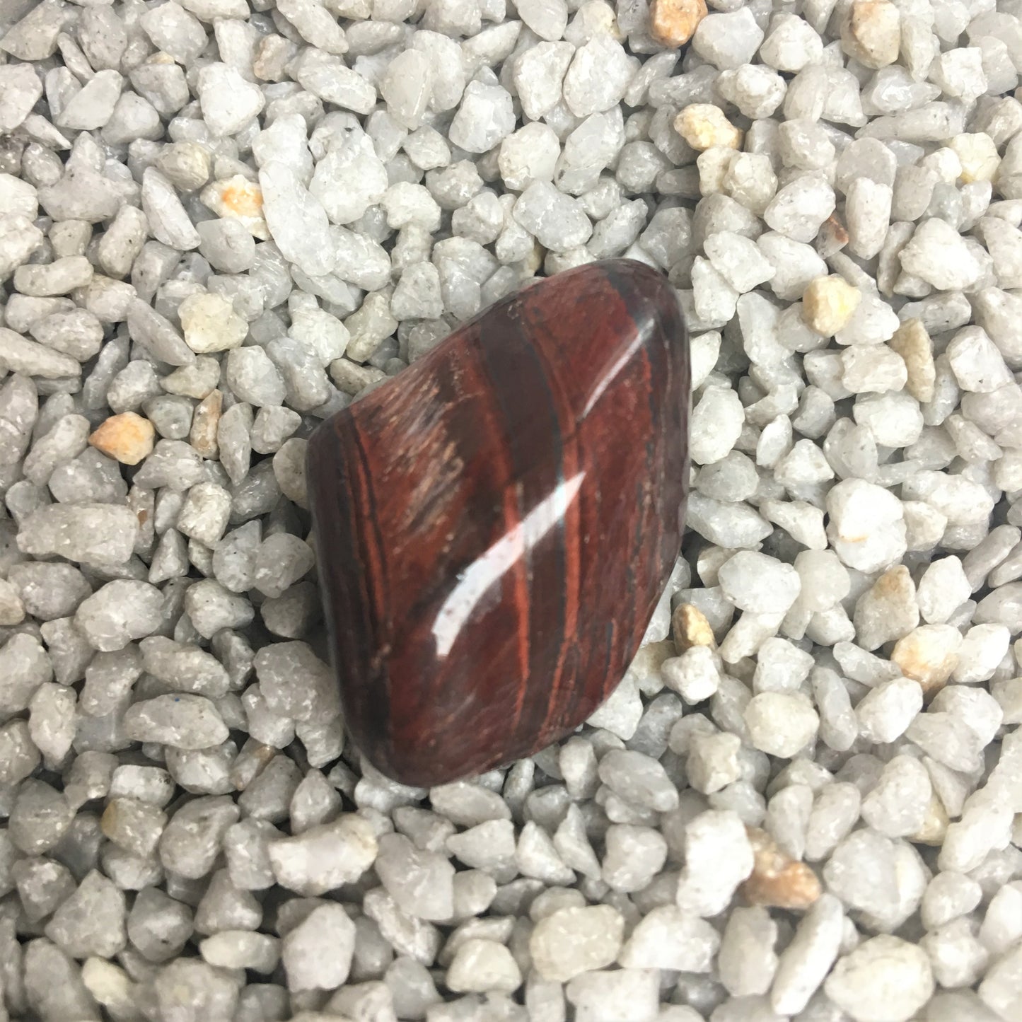 Tigerauge rot (gebrannt)