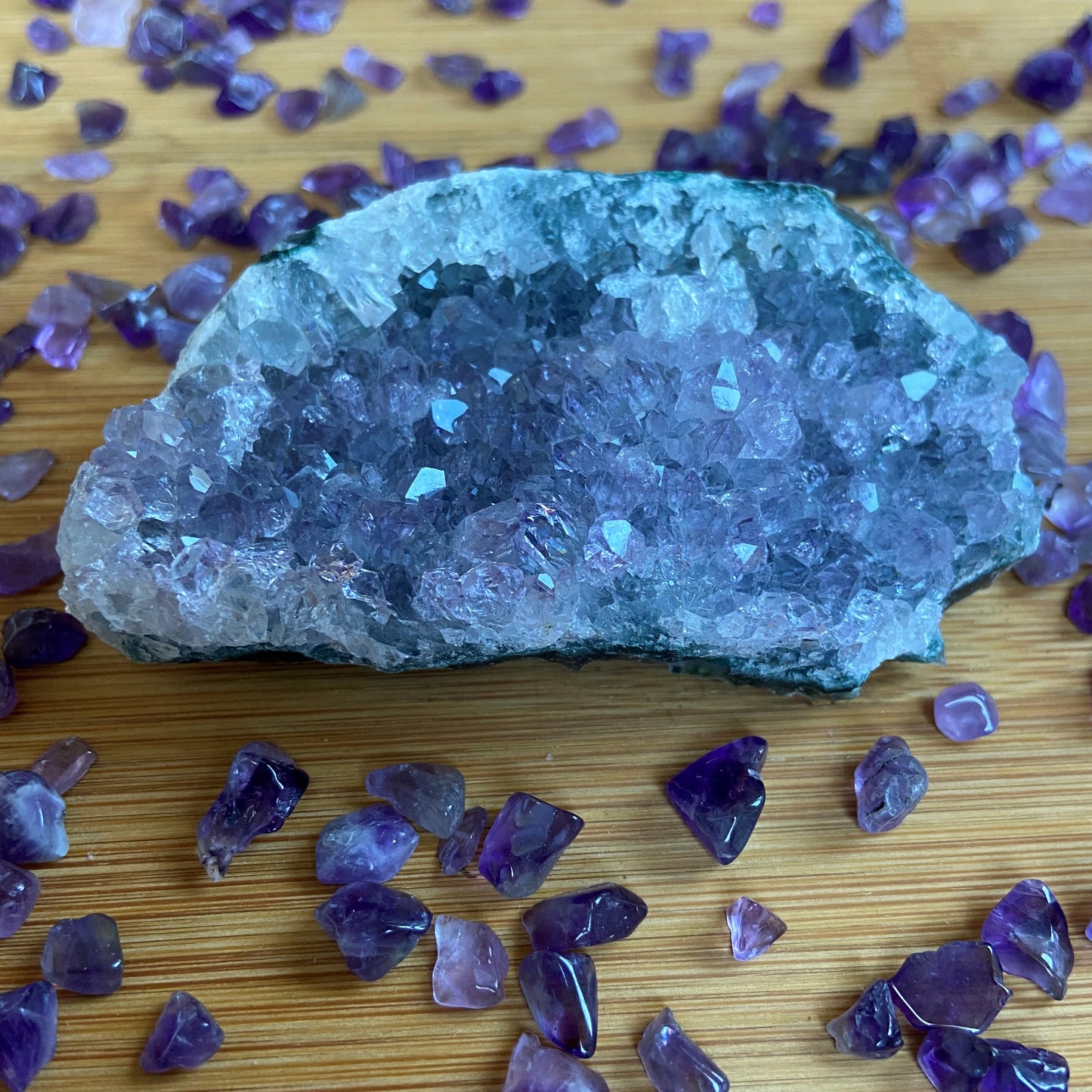 Amethyststücke hell