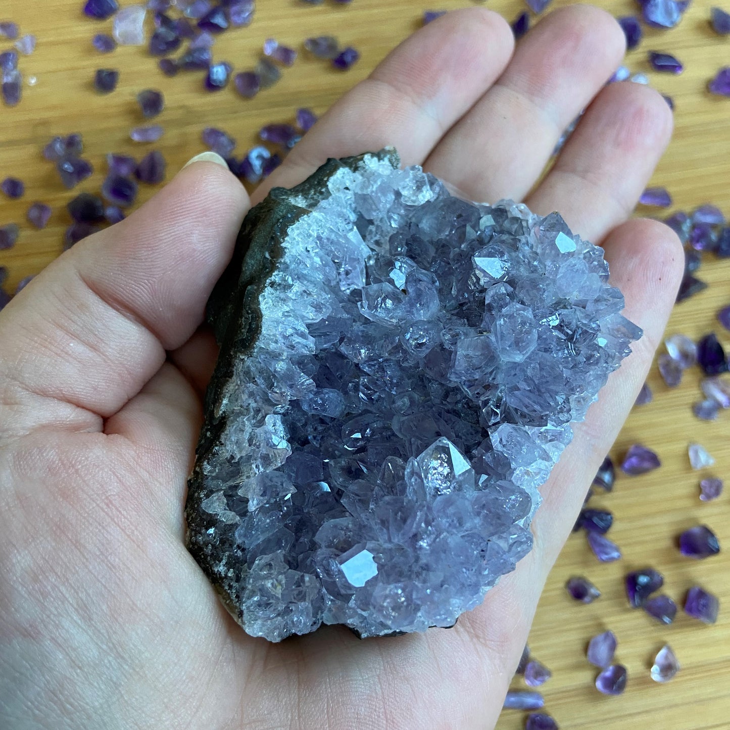 Amethyststücke hell