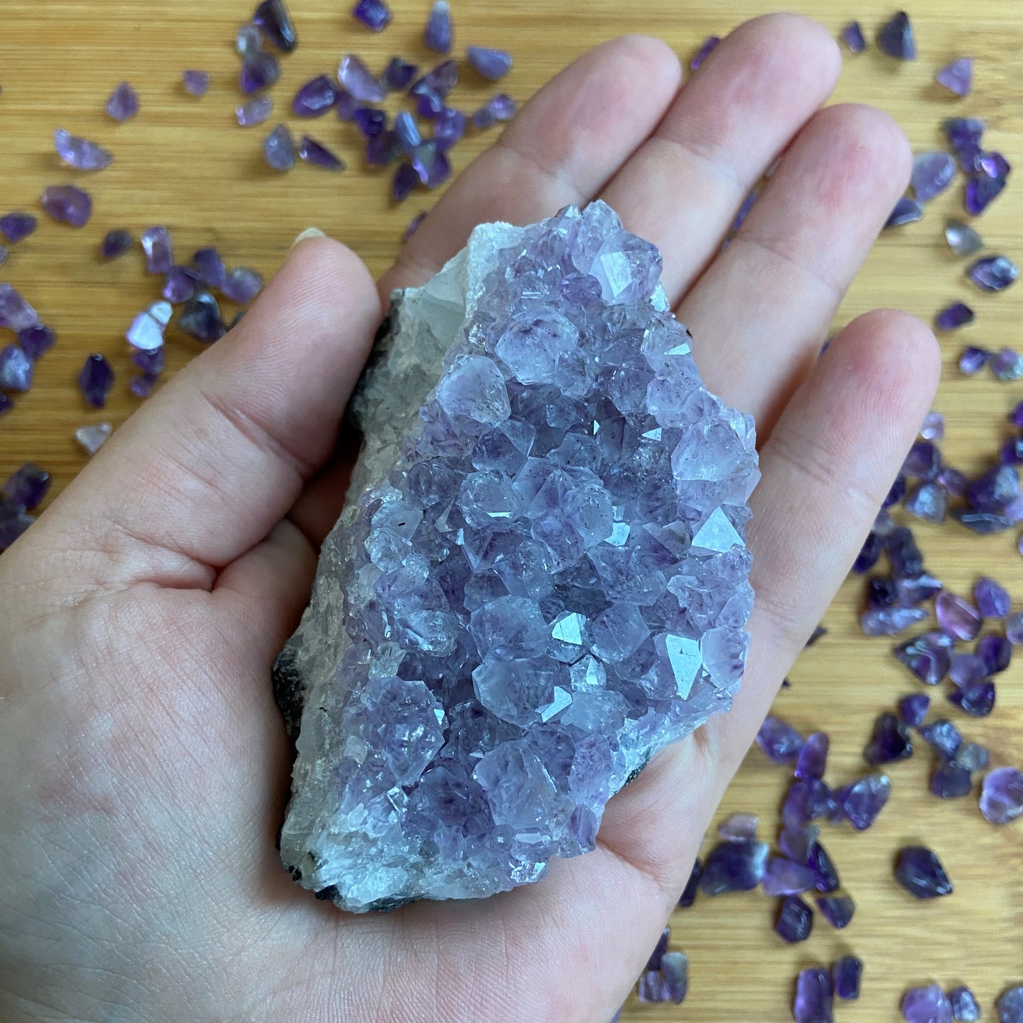 Amethyststücke hell