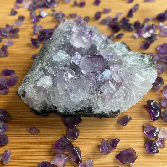 Amethyststücke hell
