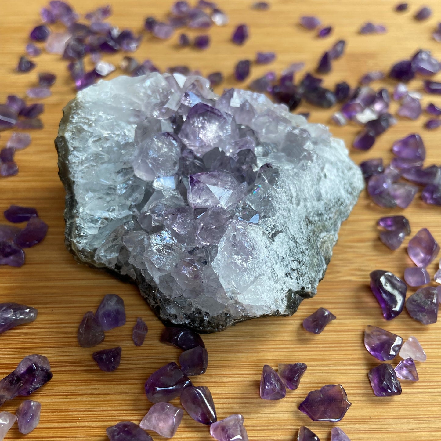 Amethyststücke hell