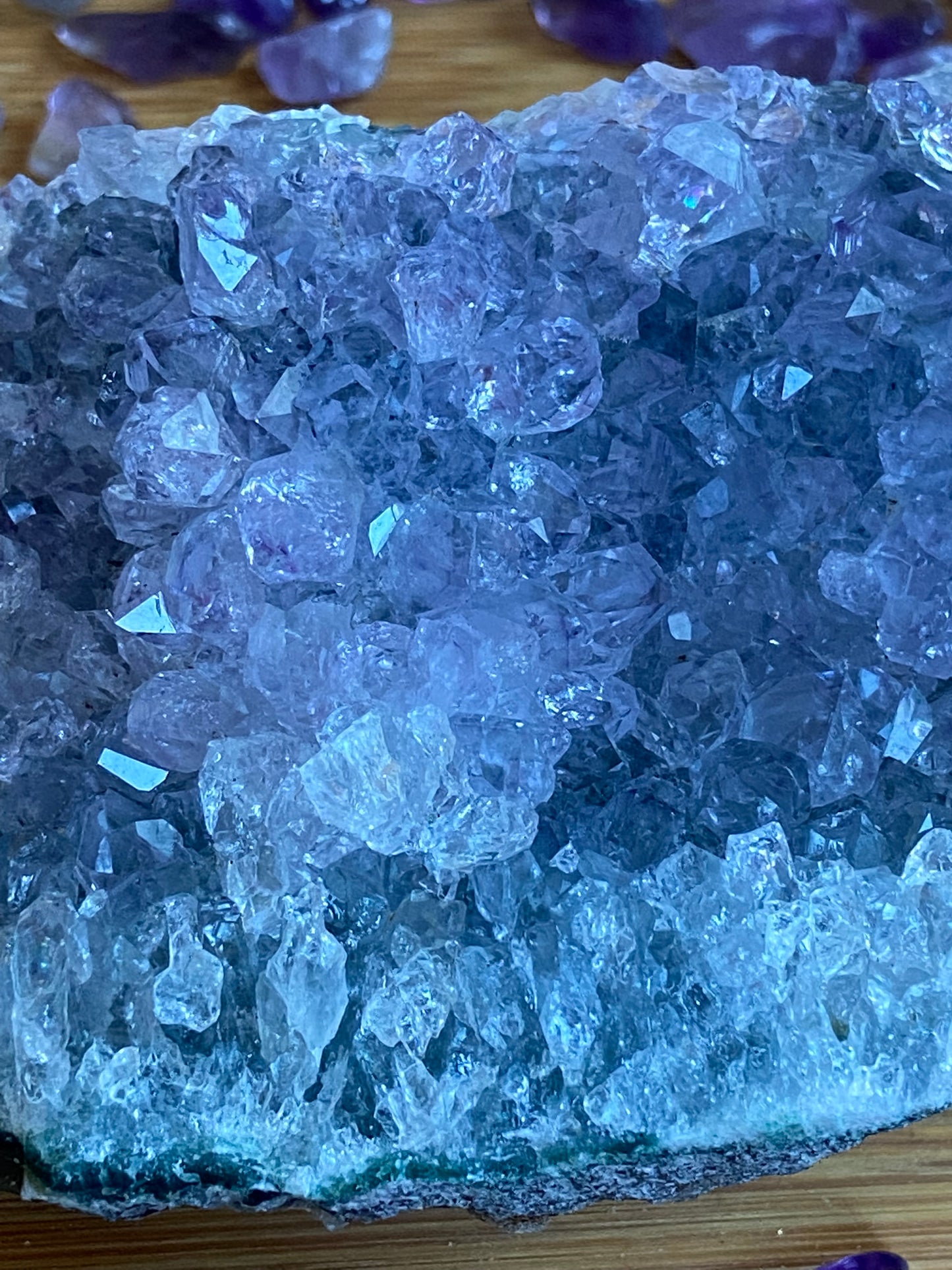 Amethyststücke hell