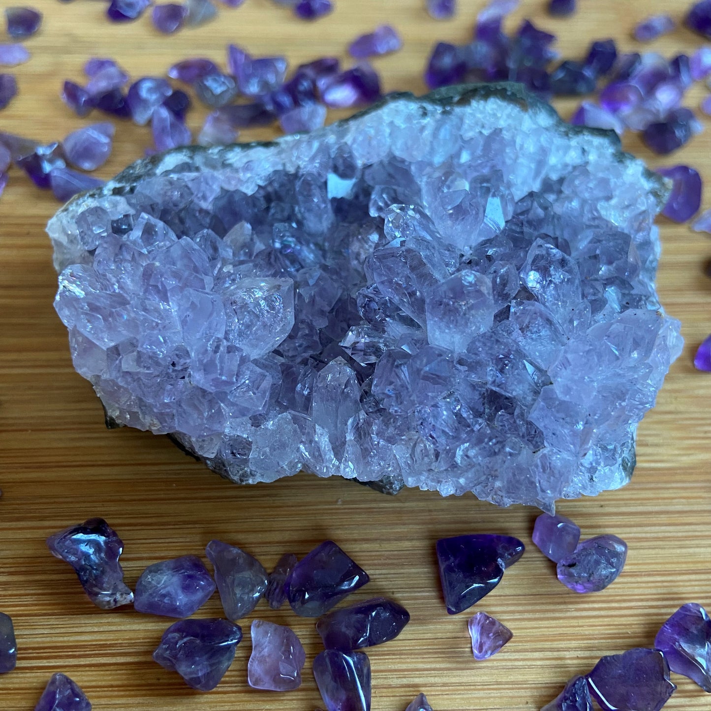 Amethyststücke hell