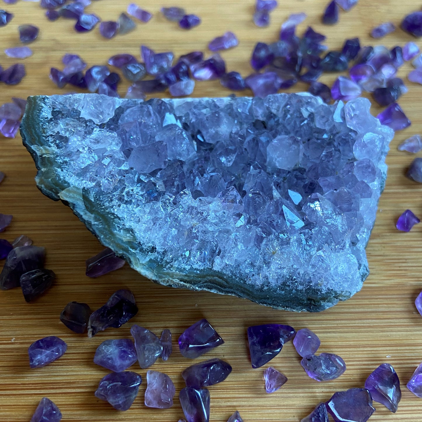 Amethyststücke hell