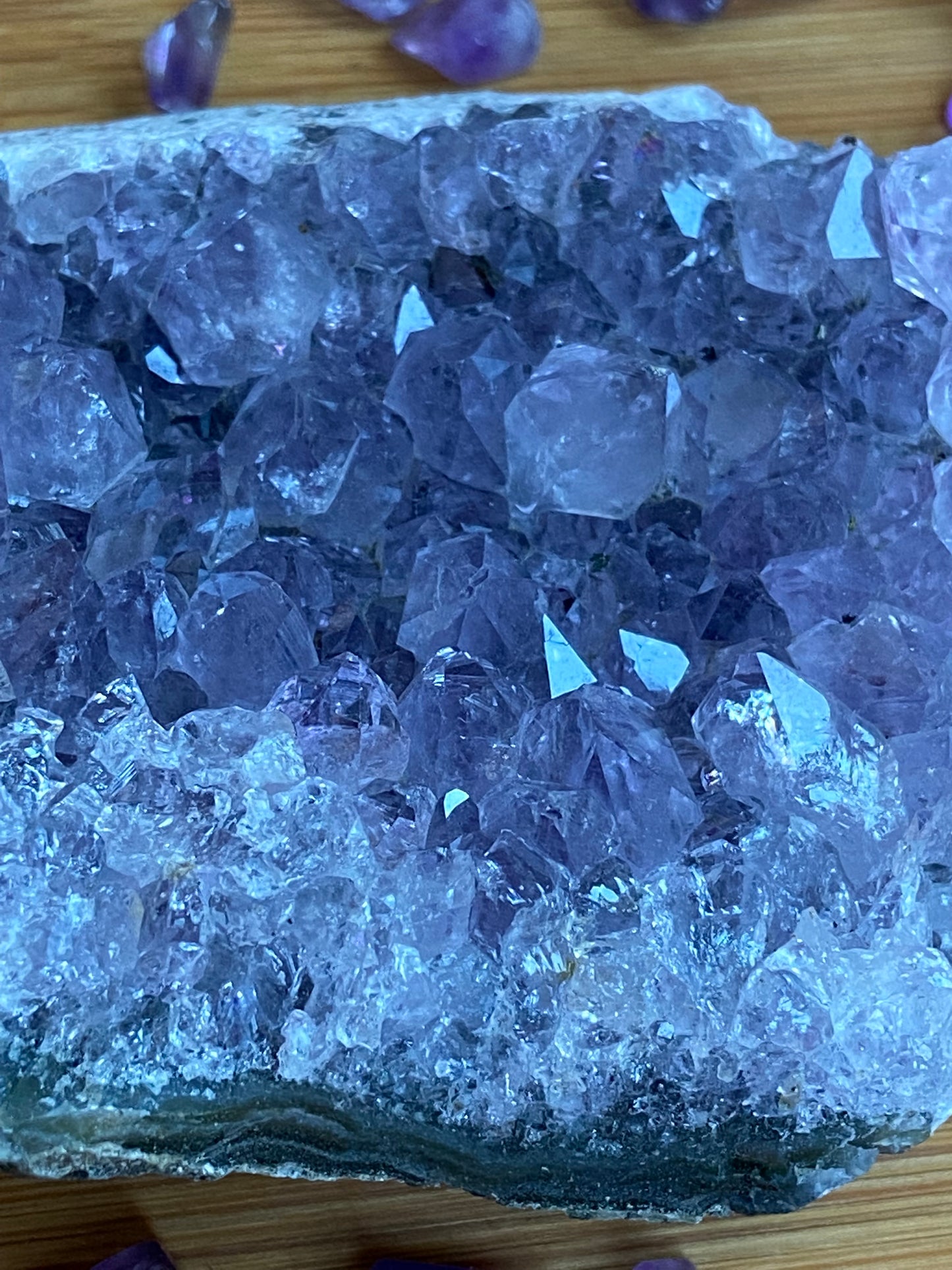 Amethyststücke hell