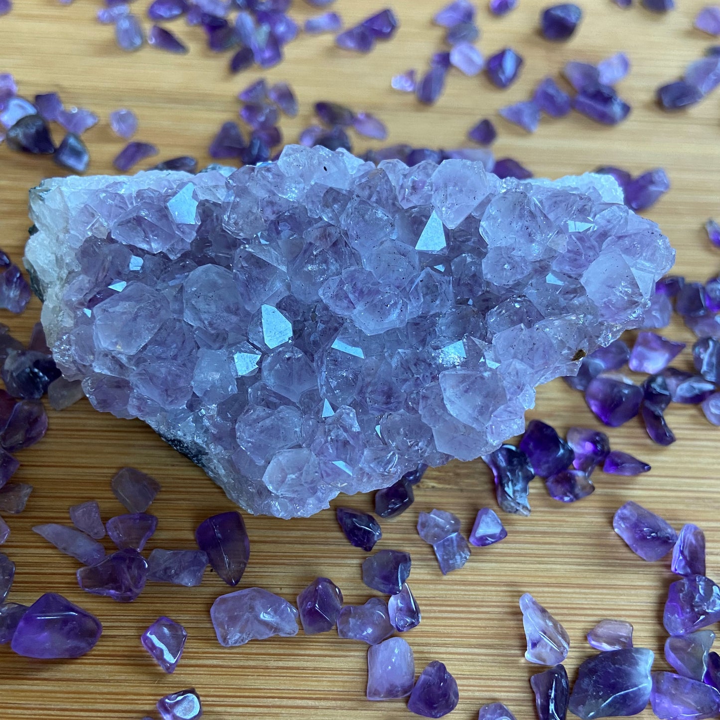 Amethyststücke hell